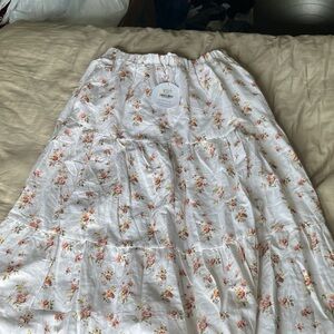 Petal & Pup White Tiered Maxi Skirt with Pink & Orange Floral Print.Has Pockets!